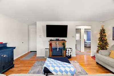 2300 Skyline Dr #3