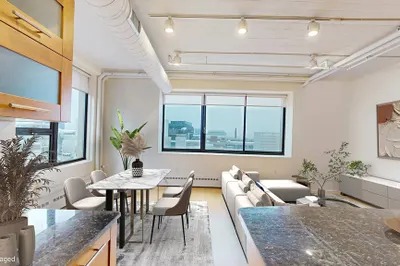 210 South St #10-5