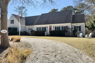 140 Ambergris Cir 1