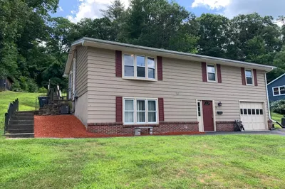 51 Pinedale St 1
