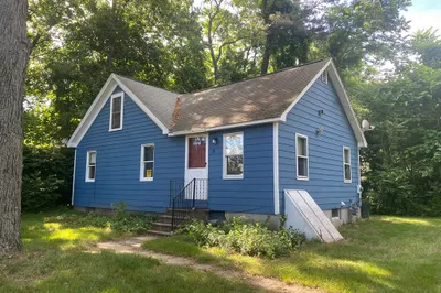 78 Wood Ave 1
