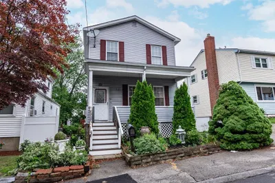 331 Vane St 1