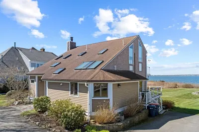 2 Windward Way