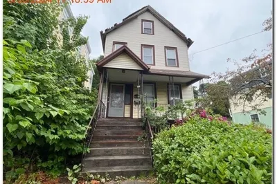 62 Locust St