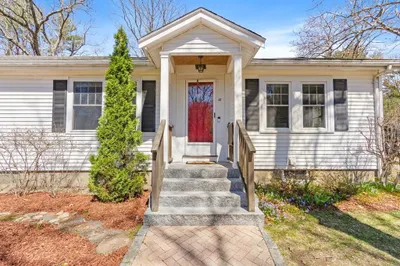 40 Medway St 1