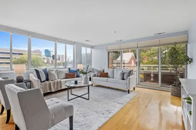 4-6 Canal Park #210