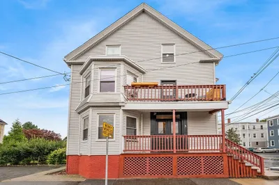3 Essex St #2 1
