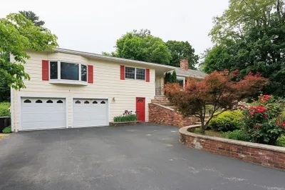 16 Westwood Rd 1