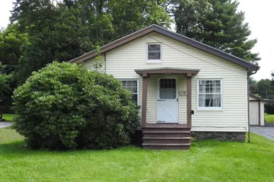 25 Pine Ave