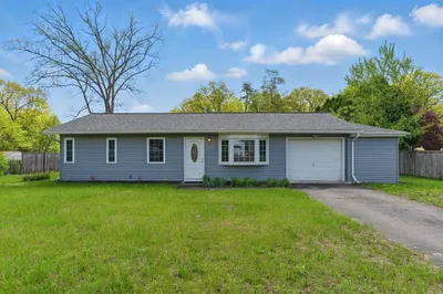 87 Birch Bluffs Dr