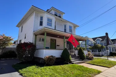 454 Broadway 1