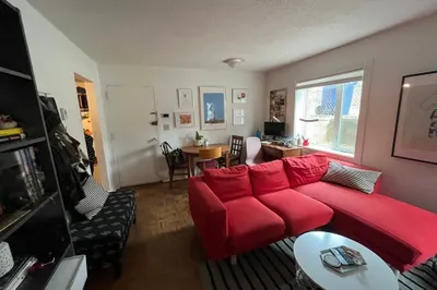 524 Putnam Ave #2