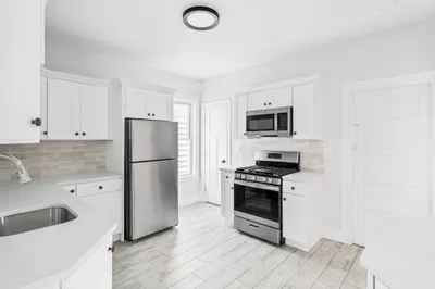 33 Harbor View Street #1