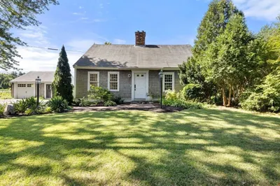 261 Gardner St 1