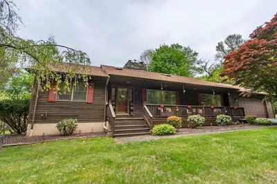 25 Grandview Dr 1