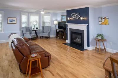 15 Park Ave #103 1
