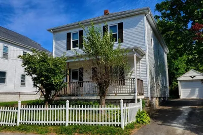18 Peck Ave 1