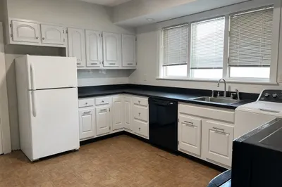 25a Bradbury Ave #2 1
