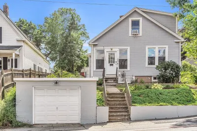 352 Sterling St 1