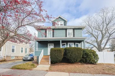 21 E Park Ave 1