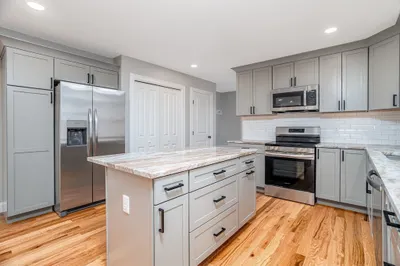 25 Milton St #1