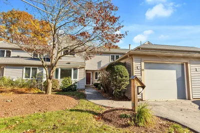 85 Walden Pond Dr #85 1
