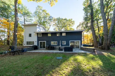 6 Aqueduct Rd 1