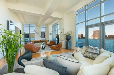 2 Avery St #PH2B