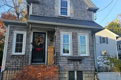 54 Washington St