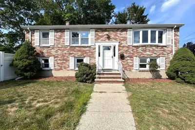 122 Running Brook Road 1