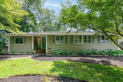 233 Hooppole Road 1