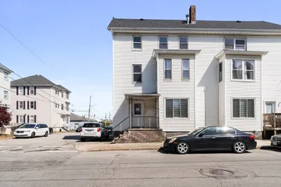 916-922 Rodman St