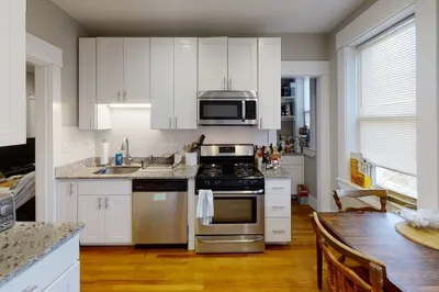 9 Greenway Ct #6