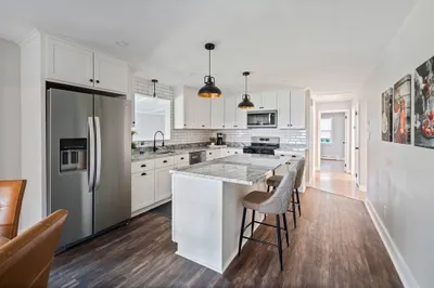 5 Terry Ave 1