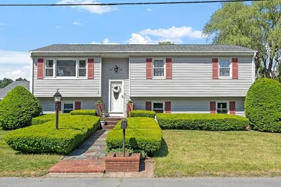 18 Derry Rd