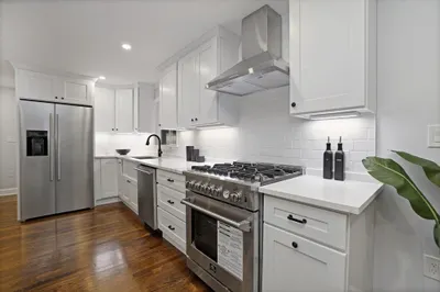 30 Alpheus Rd