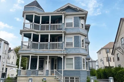 212 Brightman St 1