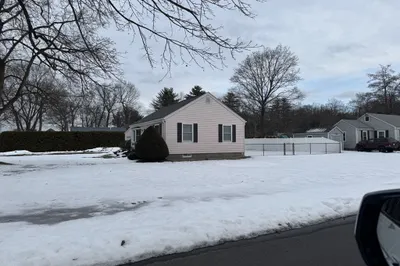 35 Loring Ln 1