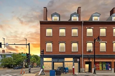 304 Essex St #1 1