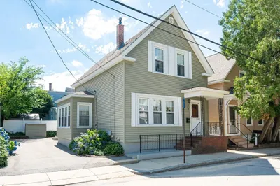 28 White St