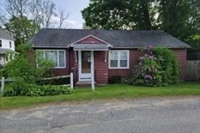 13 Sullivan Ave
