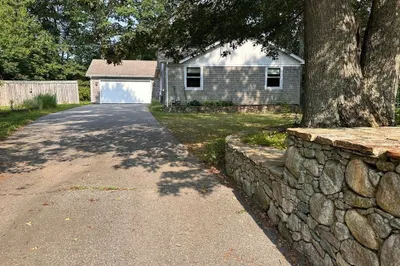 347 Fish Rd 1
