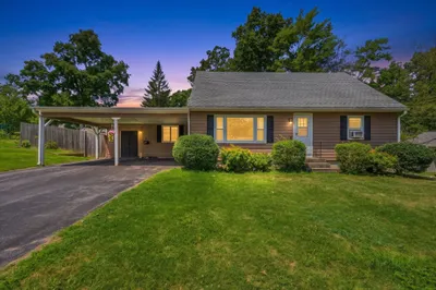37 Parker St 1