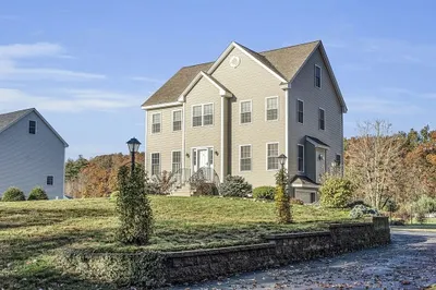 79 River Rd 1