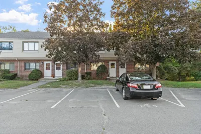 223 Farrwood Dr #223 1