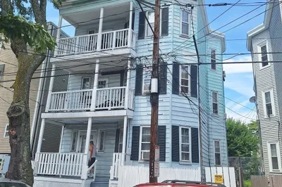 148 Congress Ave 1