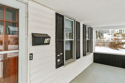 16 Holbrook St 1