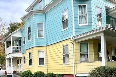 21 Woodlawn St 1
