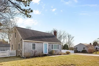 32 Emerson Rd 1