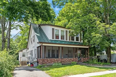 106 Beacon St 1